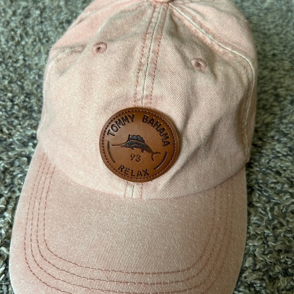 Tommy Bahama women’s rose colored denim adjustable hat - Picture 2 of 7